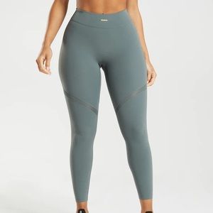 Gymshark Whitney Simmons Green Mesh Butt Scrunch Leggings size x small